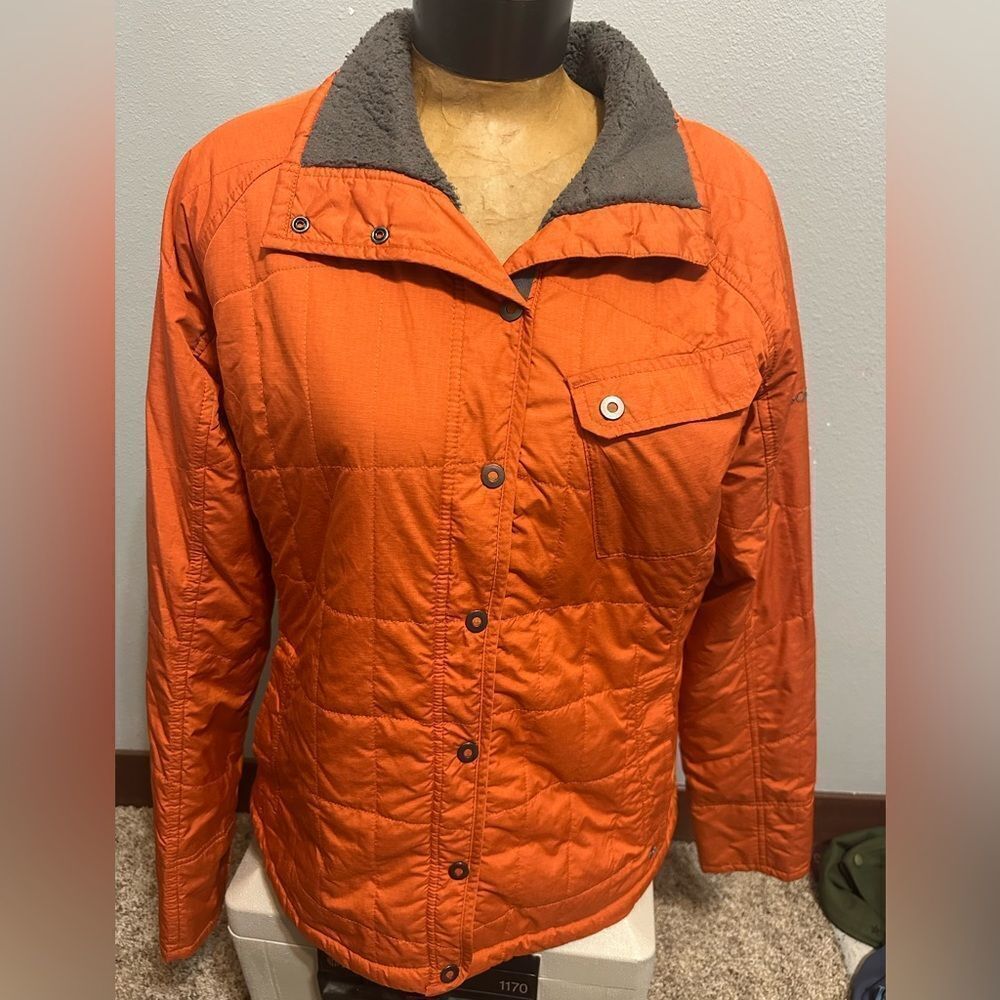 Columbia Women’s XL Button Down Quilted Orange/Gray Jacket